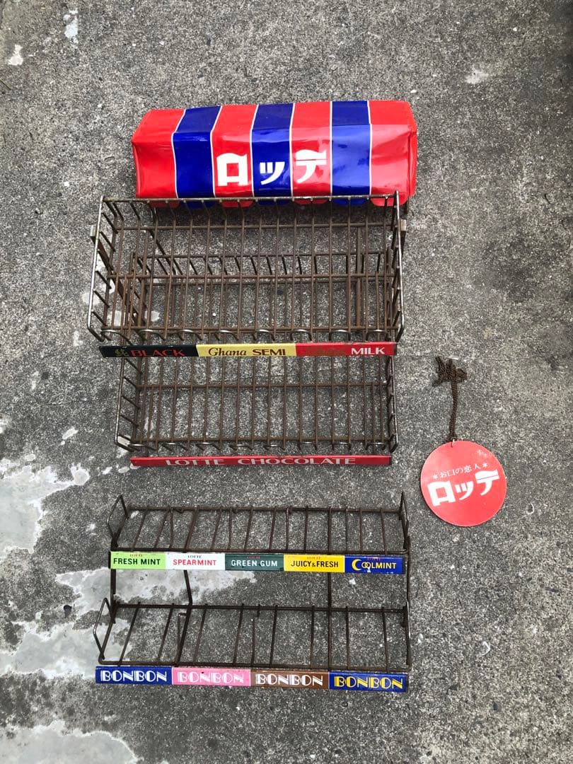 ロッテ製品　陳列棚