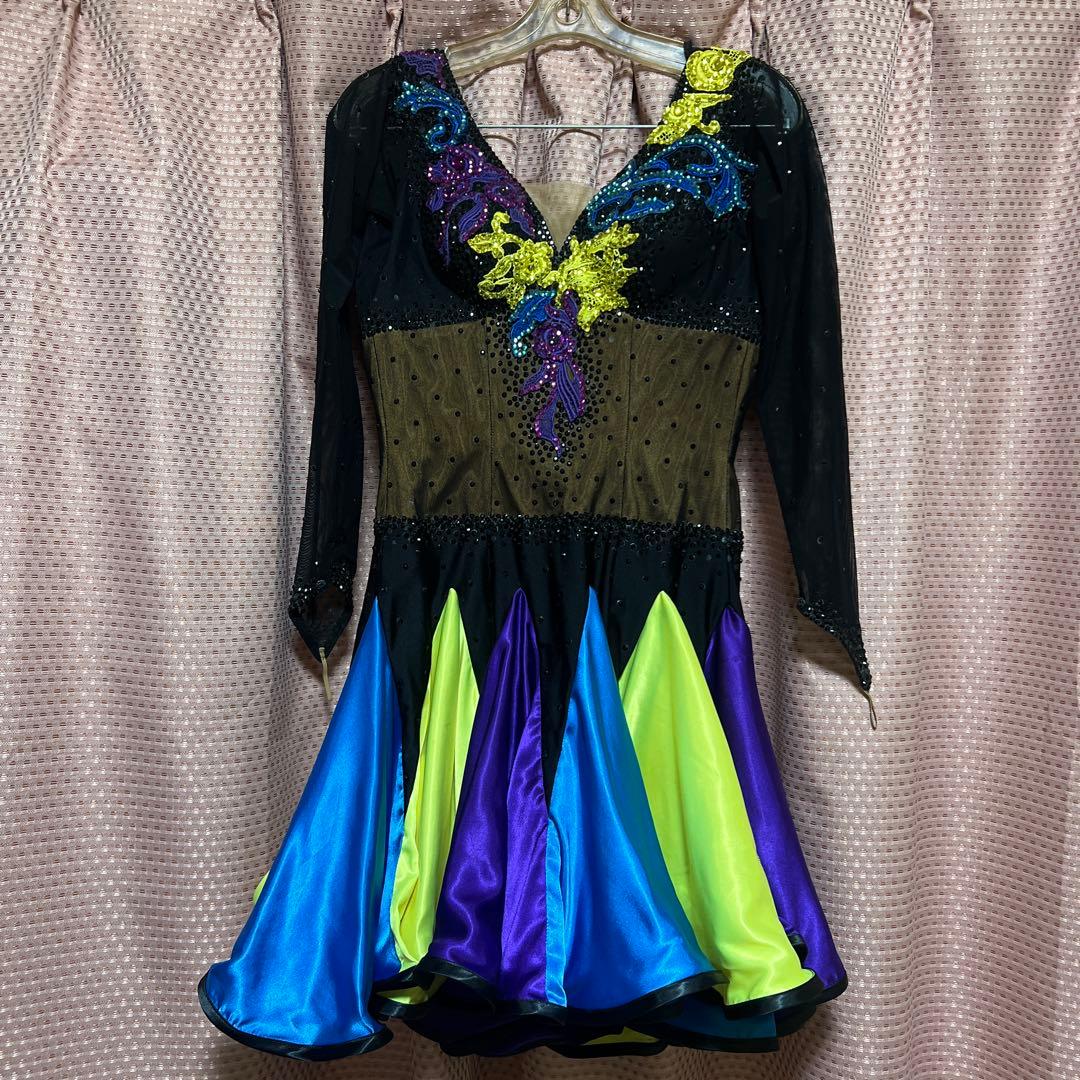 早まりました10/26まで‼️白樺　社交ダンス　ラテンドレス　M