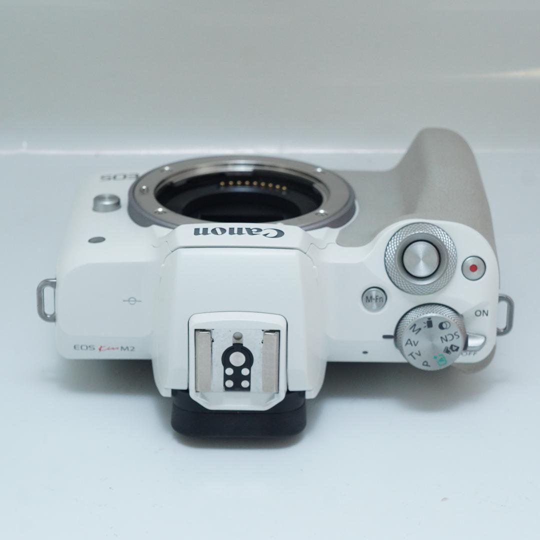 スマホ転送機能付♪キヤノン EOS Kiss M2 ホワイト