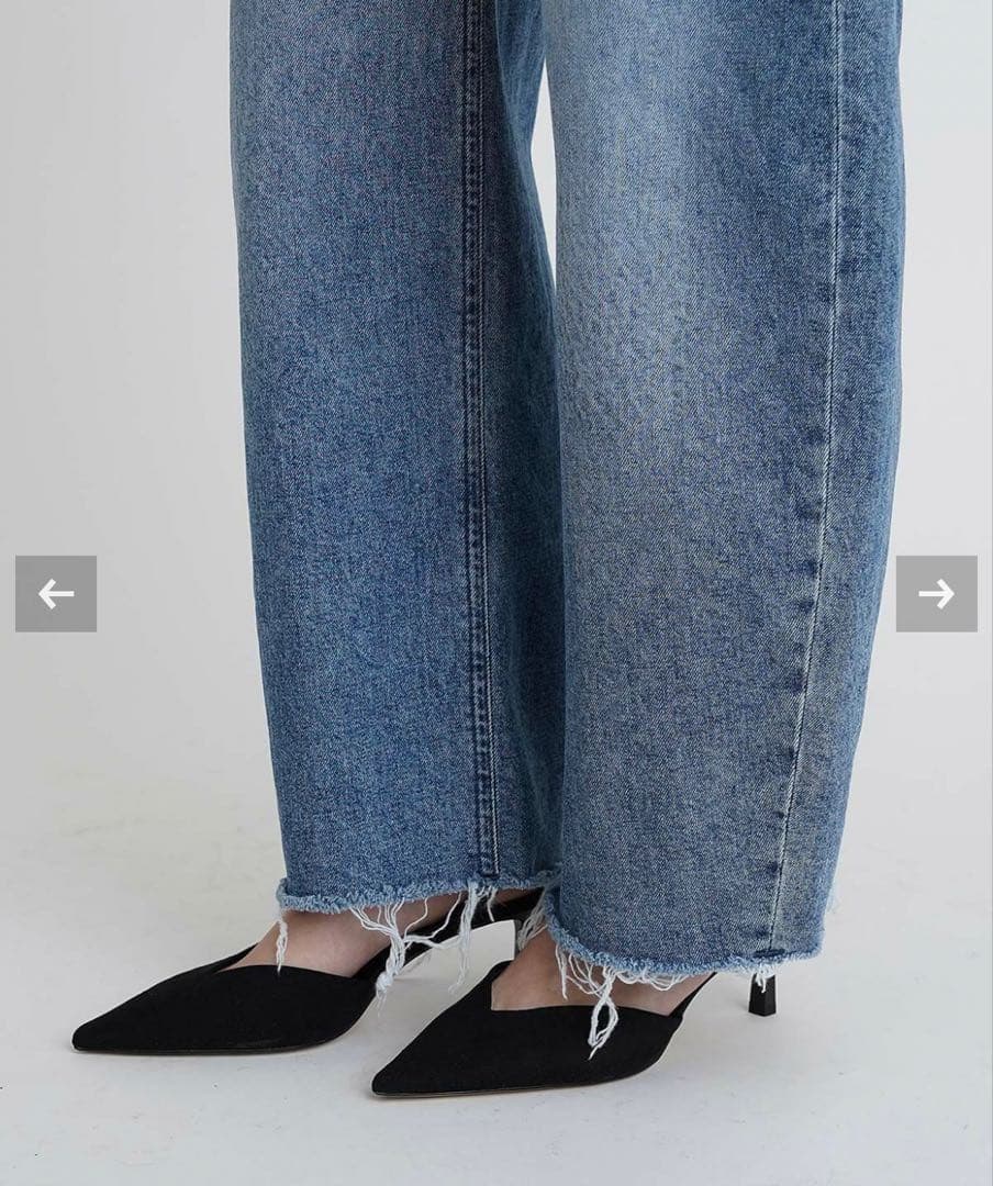 新品未使用タグ付き　ヤヌーク　カーブテーパード LAURAローラ 22