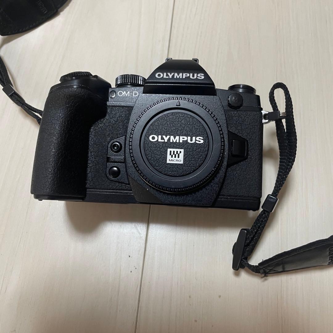 OLYMPUS OM-D E-M1 12-50mm EZ レンズキット