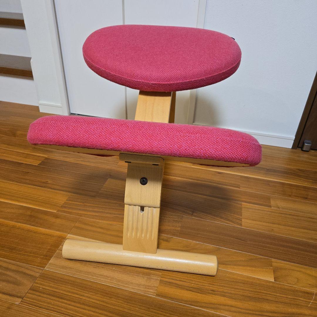 Balans EASY バランスチェアイージー ノルウェー製 ピンク