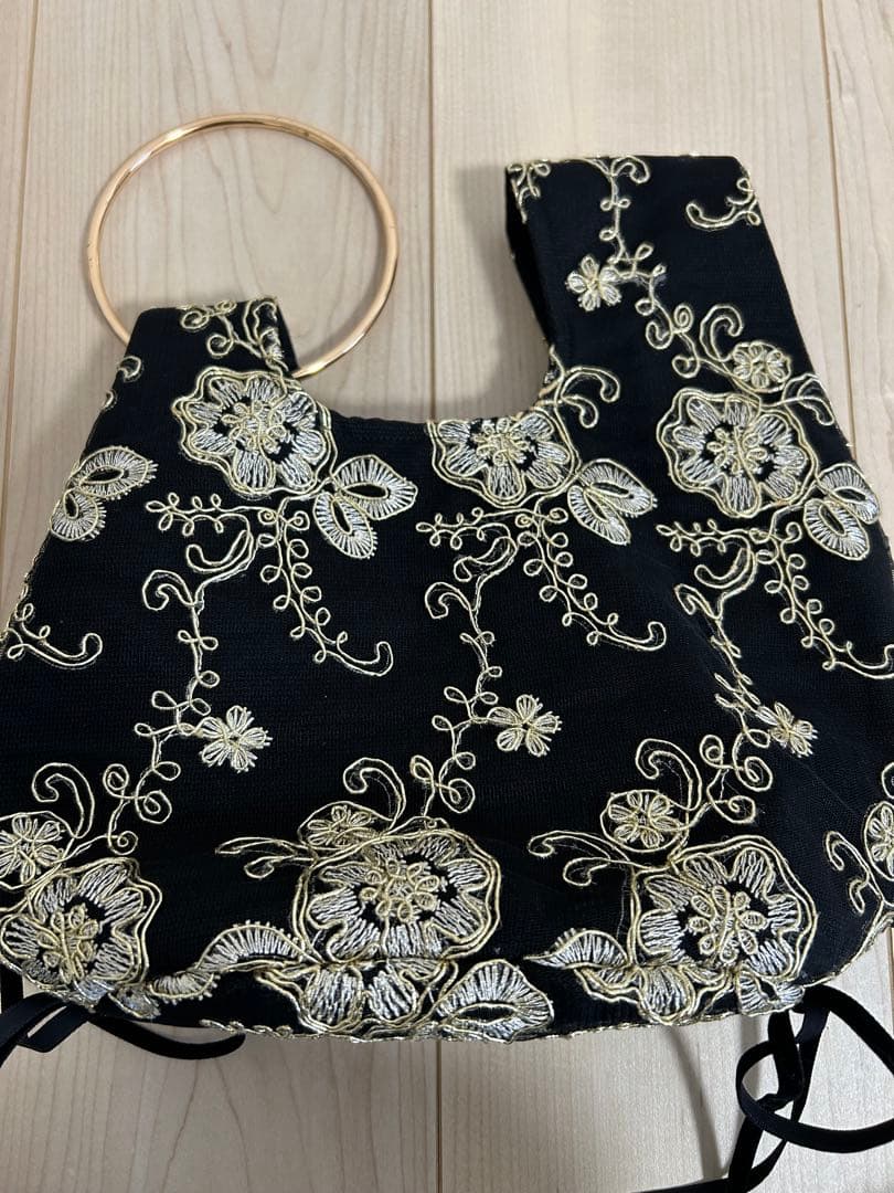 little seeds… リトルシーズ　しじみバッグ