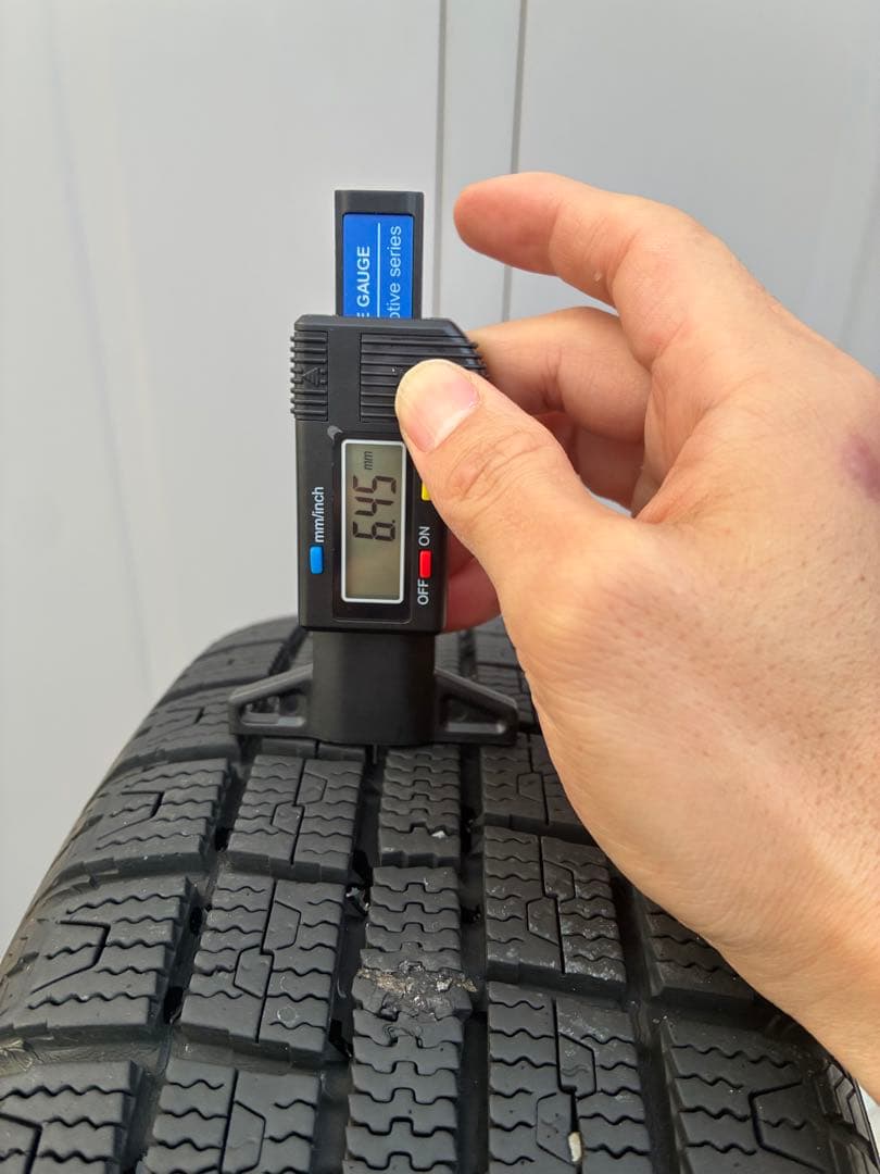 【takaさん専用】溝約6.5mm14インチ スタッドレスタイヤ＋ホイール 4本