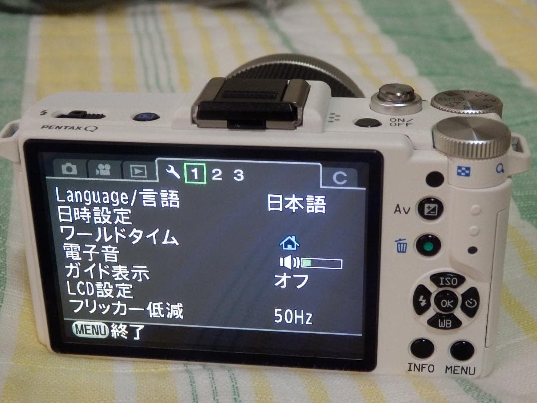 ⭕️ショット数８０★新品級❤️PENTAX Q レンズキット★白色★付属品あり