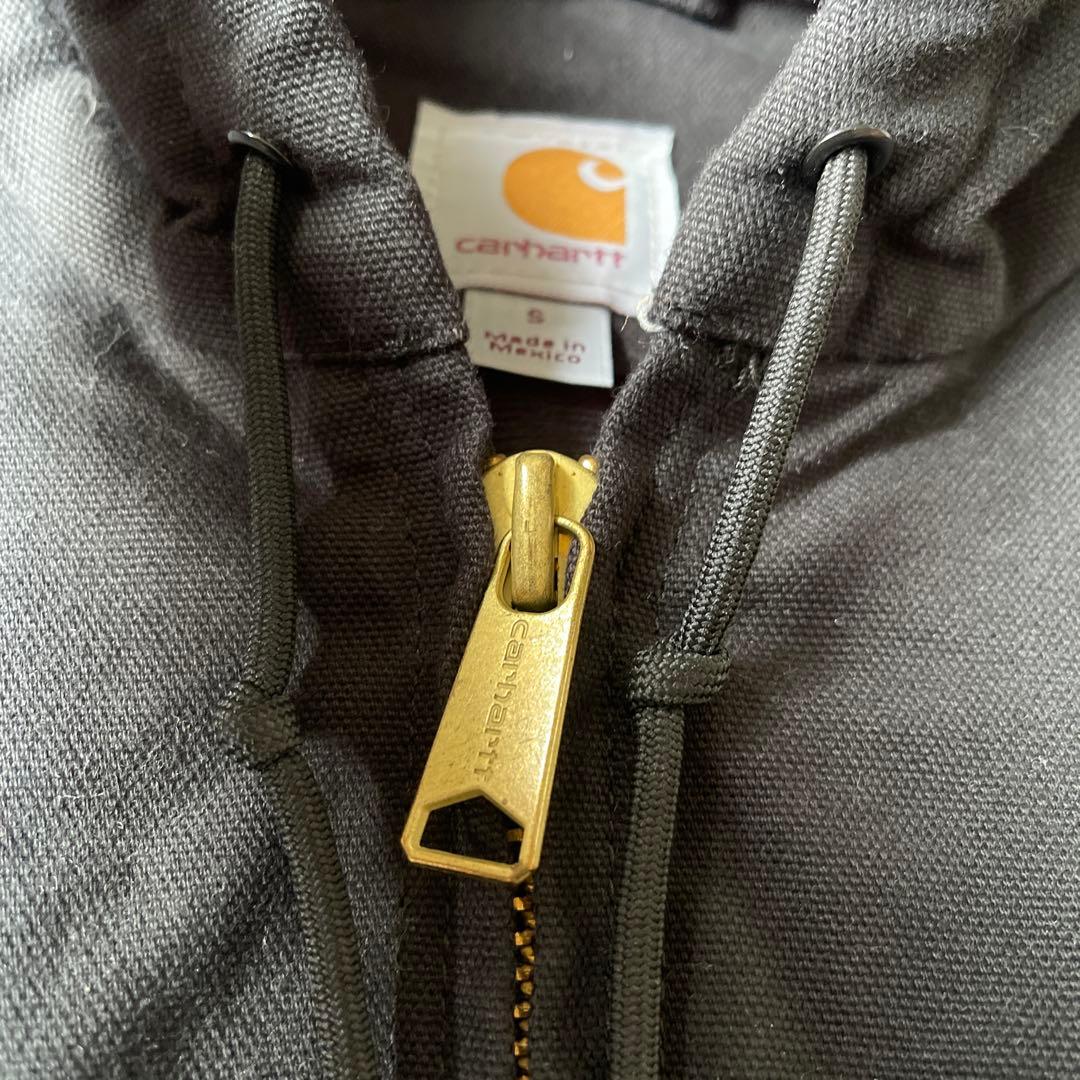 carhartt カーハートアクティブジャケット　Sサイズ
