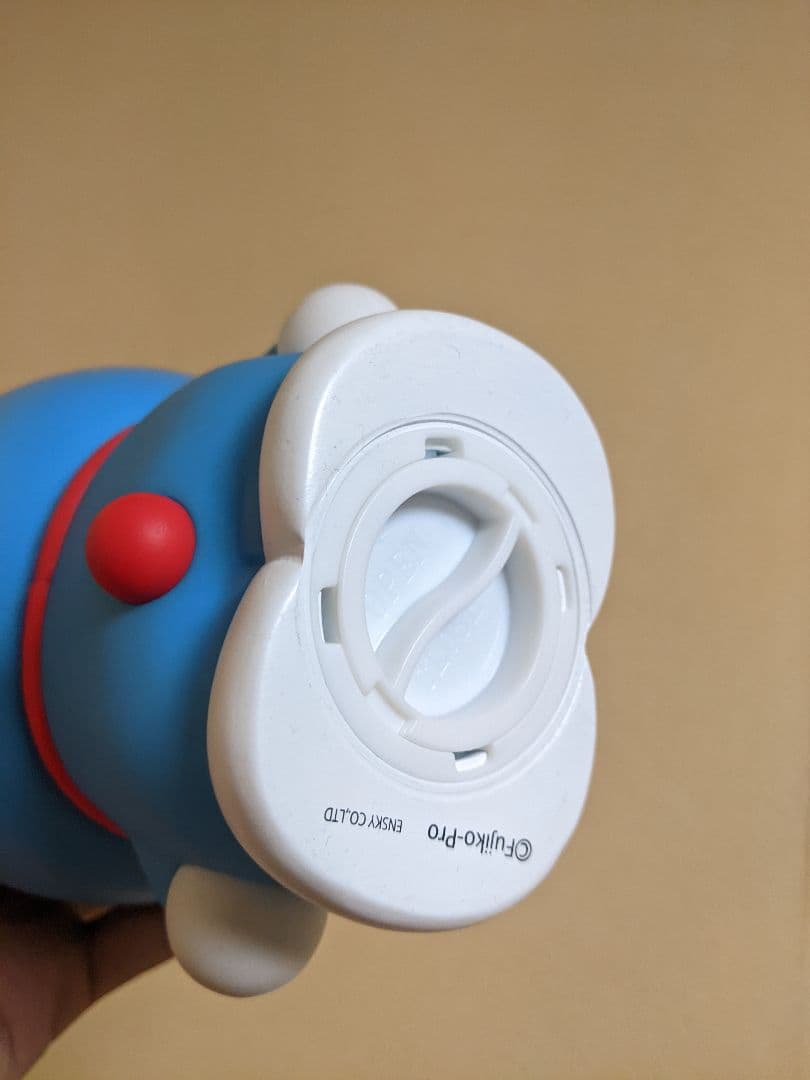 限定品 2020年 代用シールでポストになった ドラえもん 貯金箱