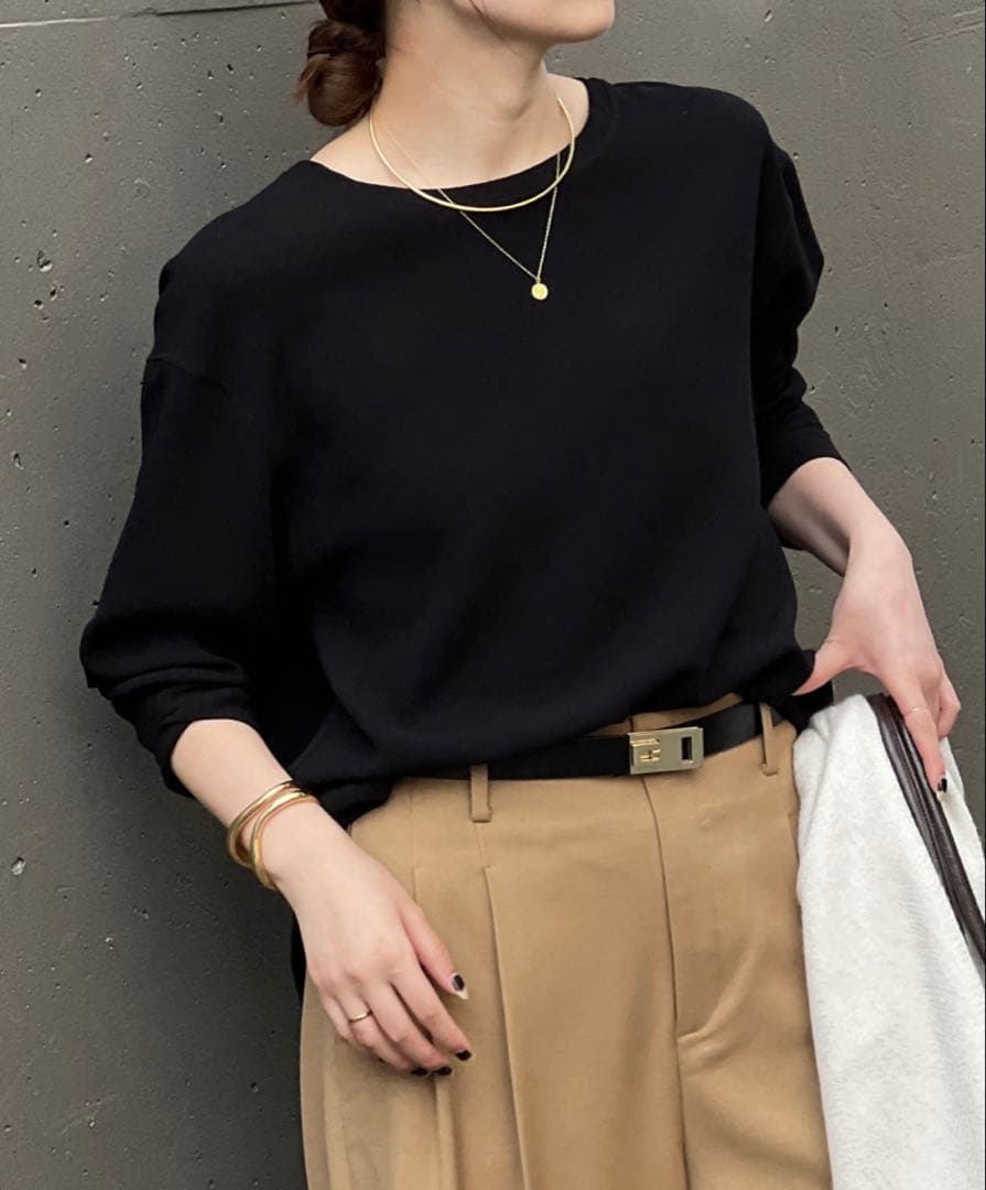 ガリャルダガランテ バックスリットブラウスTフリー　ブラック