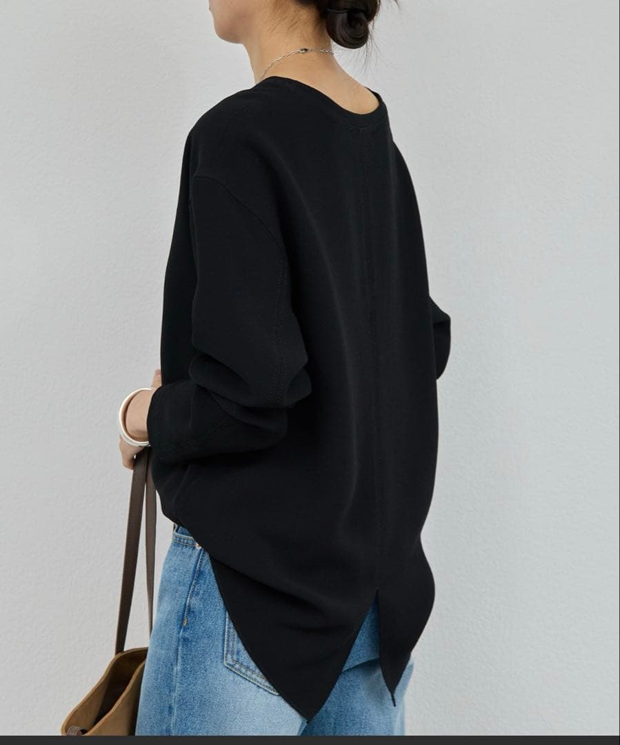 ガリャルダガランテ バックスリットブラウスTフリー　ブラック