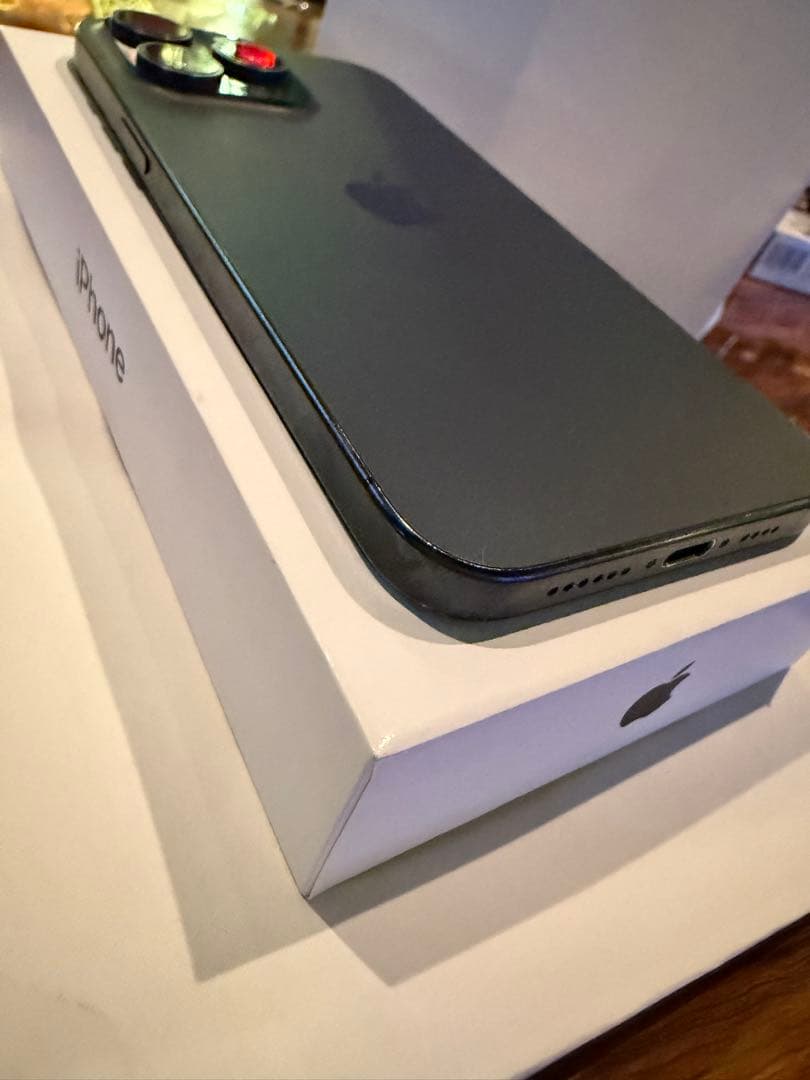 iPhone15promax 256GB simフリー　ブルーチタニウム