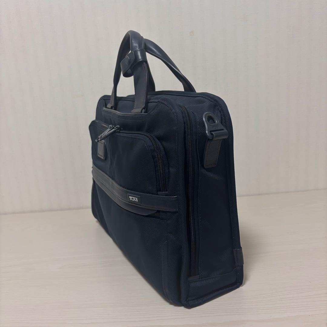 【SHIPS別注】 TUMI ネイビー ビジネスバッグ