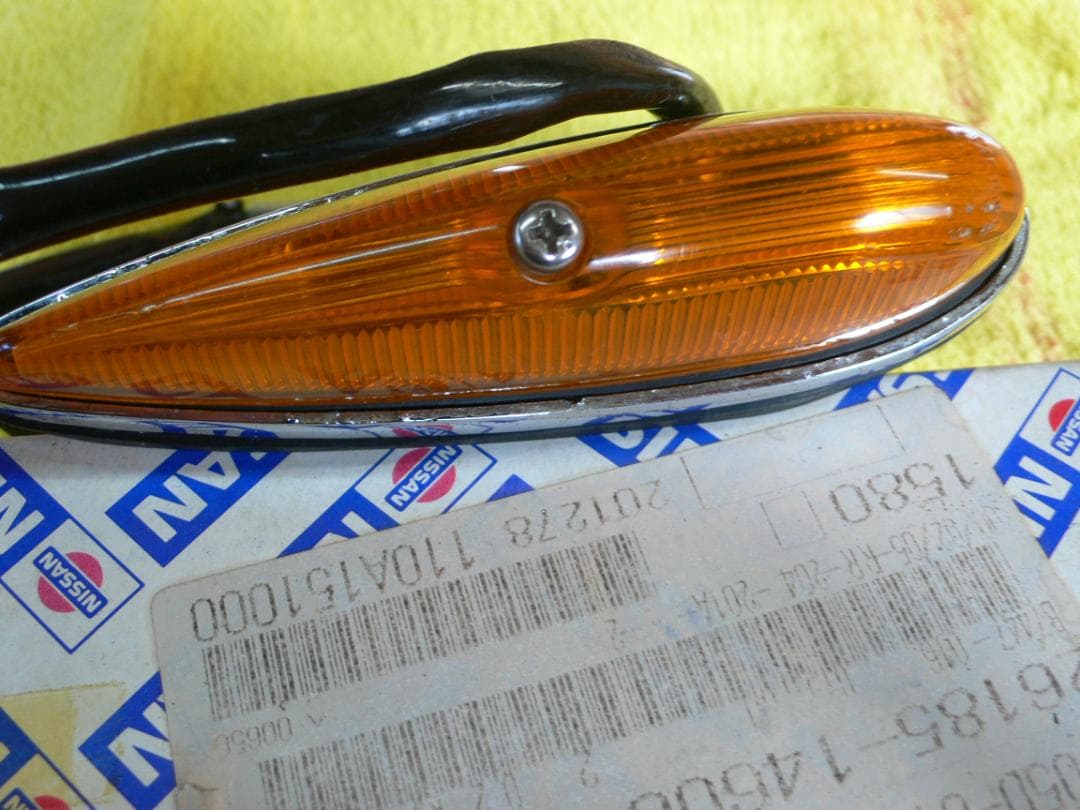 フェアレディ―SR311　 ウィンカー・リフレクターセット　（中古品）