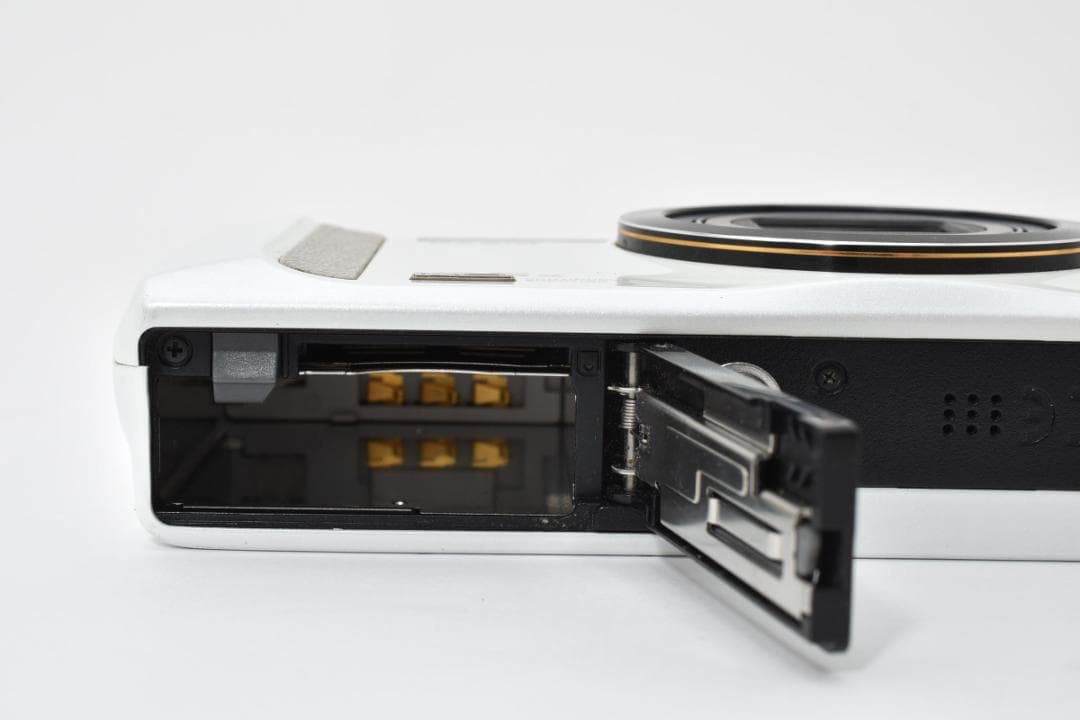 ★超美品★ カシオ EXILIM EX-ZR200 #20697