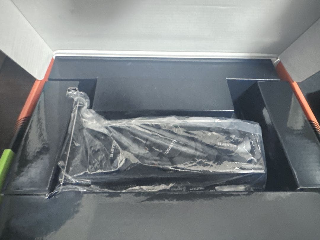 グラフィックボード・グラボ・ビデオカード GIGABYTE GEFORCE RTX 5060 8G