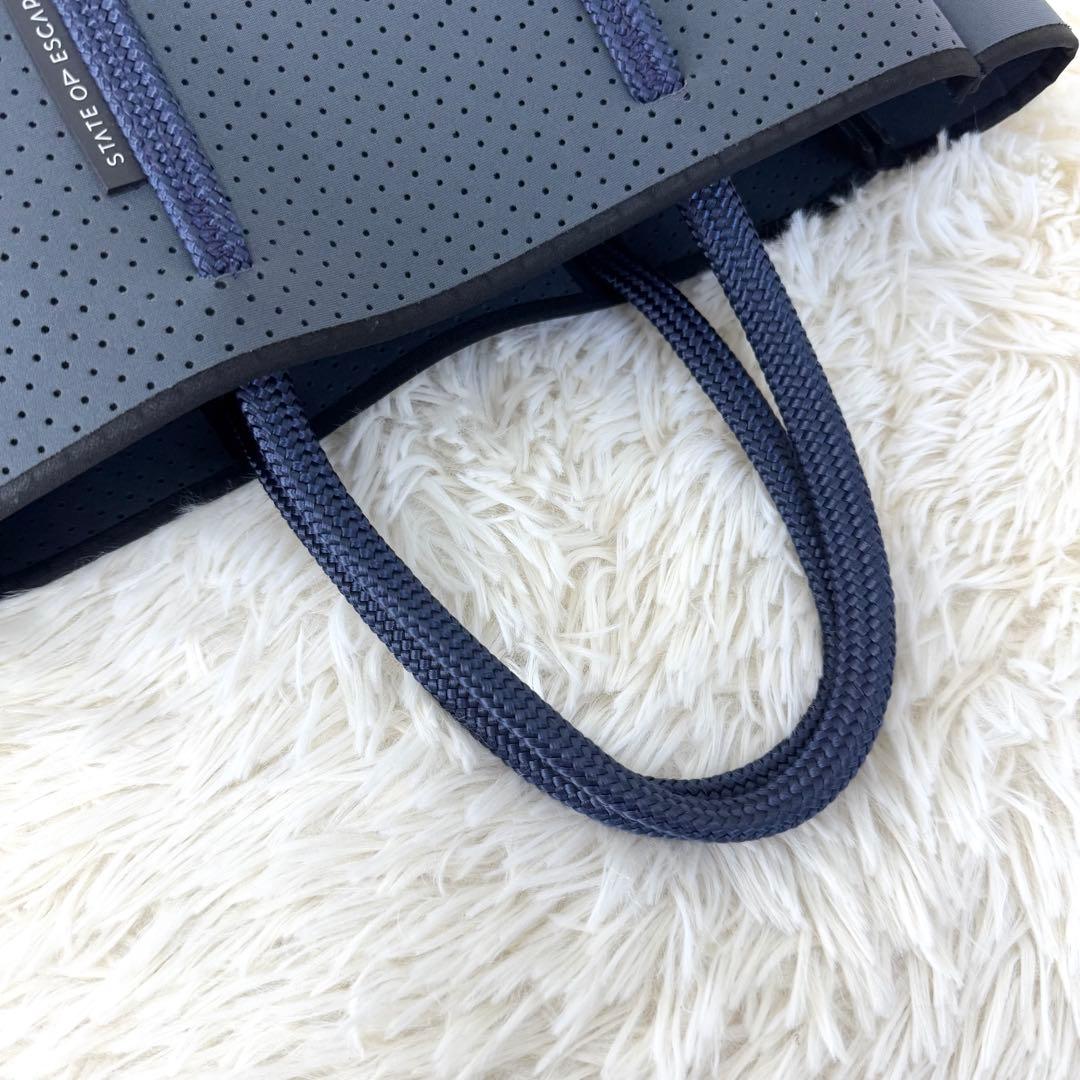 美品 ステイトオブエスケープ サテライトシティ トートバッグ ネイビー