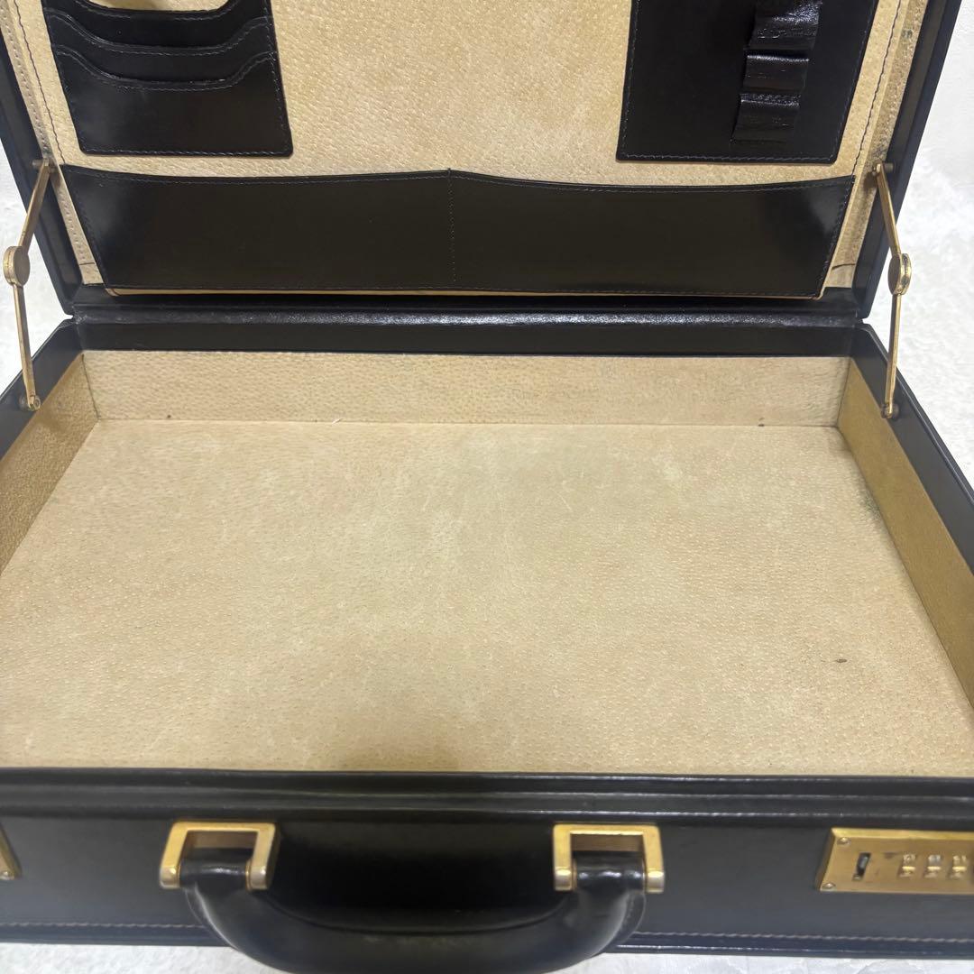 【希少】BALLY バリー　アタッシュケース　ビジネスバッグ　レザー　大容量