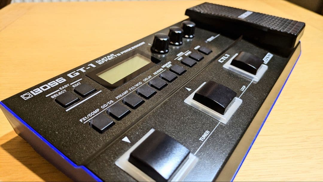 BOSS GT-1　DCアダプター付き