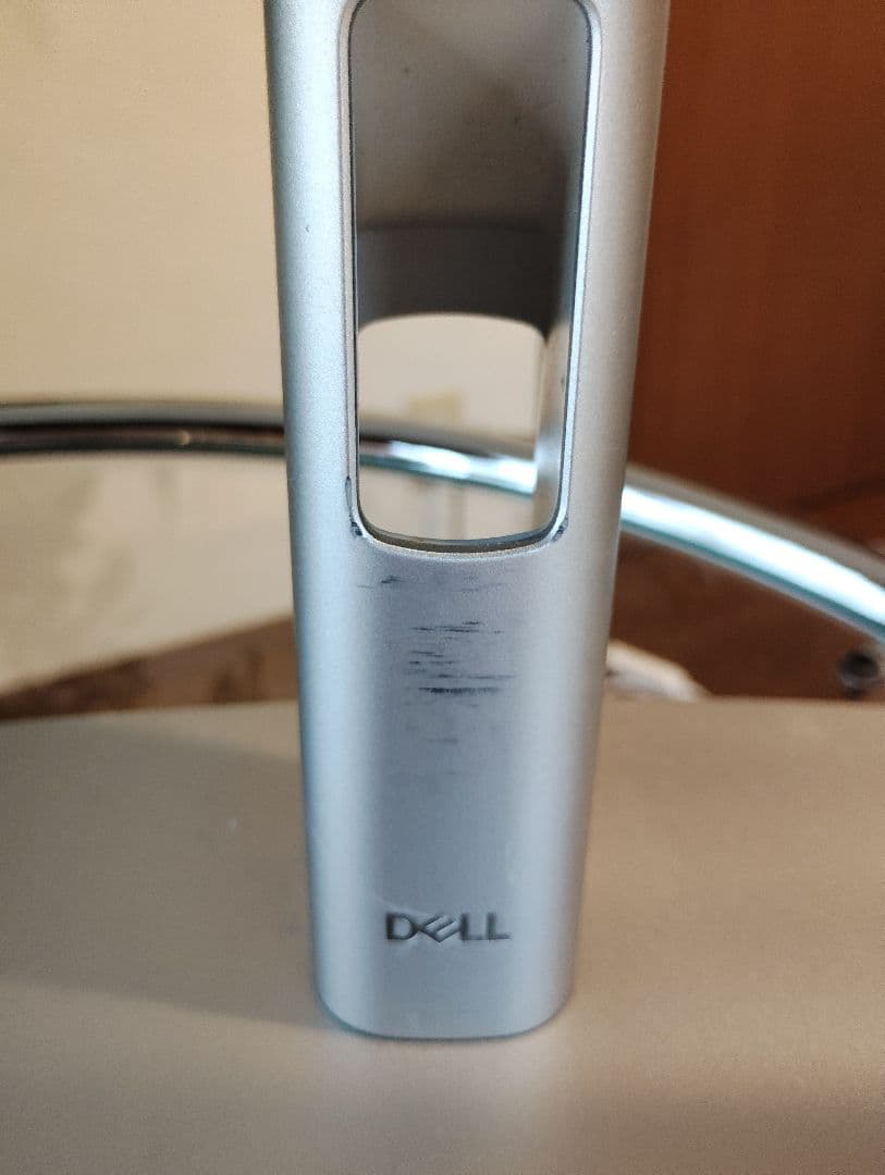 はるDell 27インチ 2022年購入 P2722H 液晶ディスプレイ