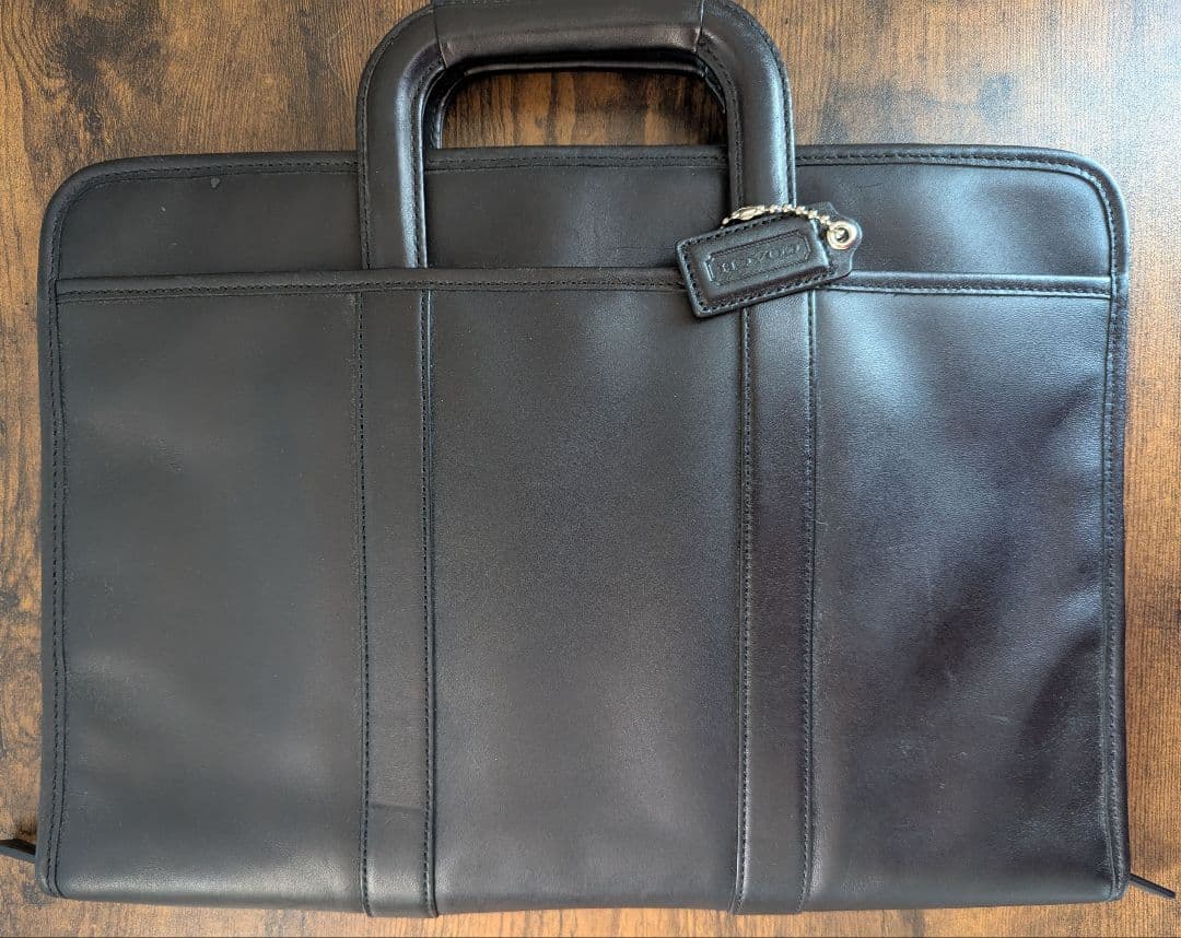 《 USED 》COACH ブラック レザービジネスバッグ