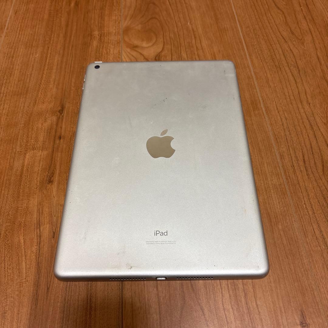 Apple iPad 10.2インチ シルバー 本体 ペンシル付き