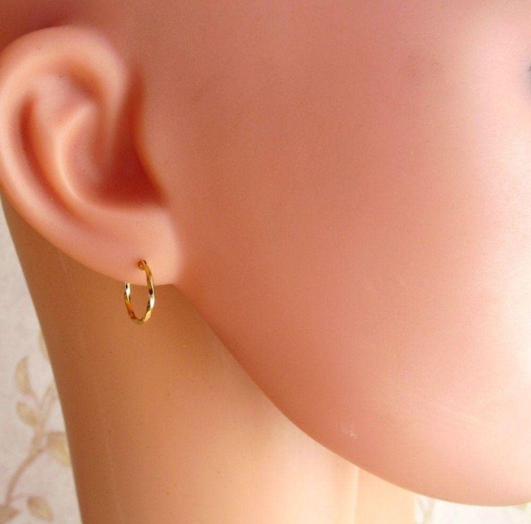 K18 フープピアス　ツイスト　ピアス　フープ　18K　18KYG　刻印