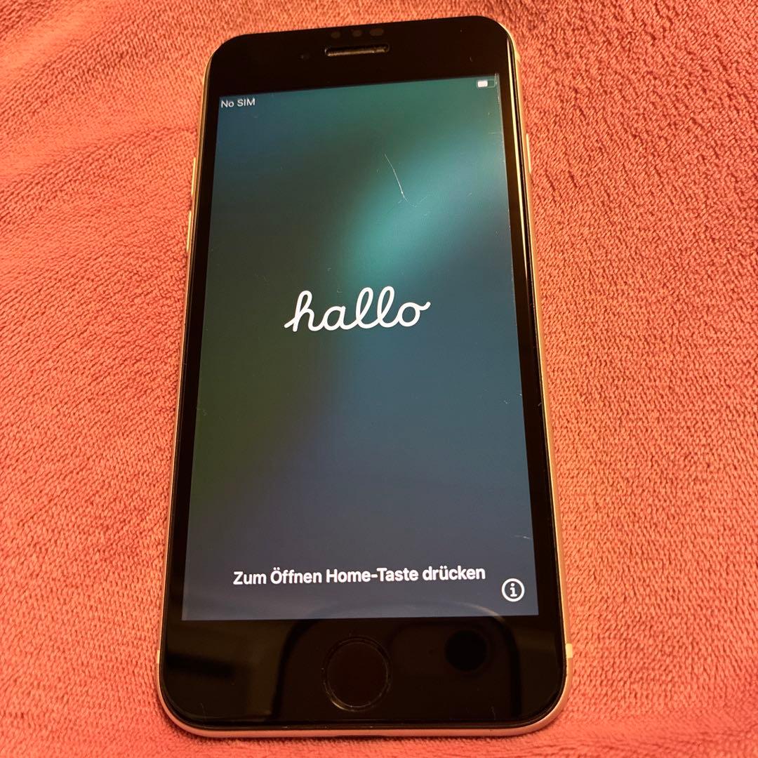 ［美品］iPhoneSE （第2世代） 64GB ホワイト 本体