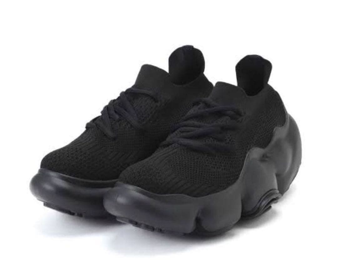 Gloomy　grounds MOOPIE MADBLK