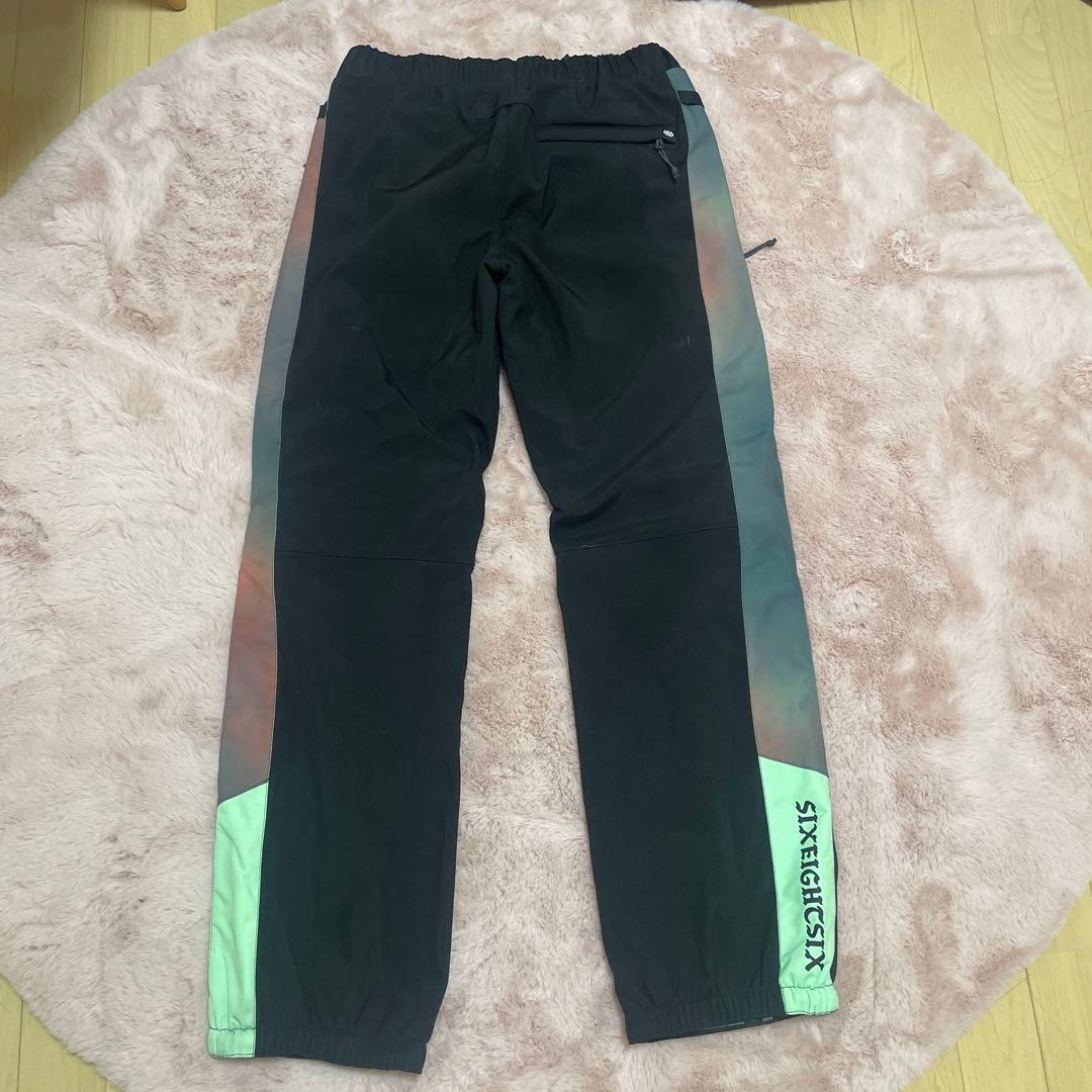 ぷりまる 686 スノーボード用ジャケットとパンツセット サイズS