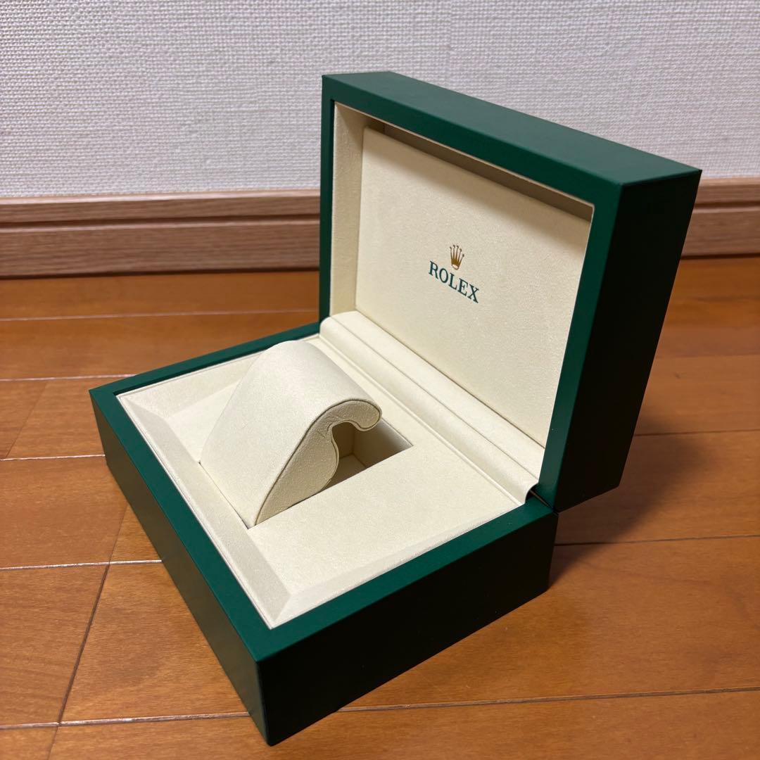 ロレックス　新型　Mサイズボックス