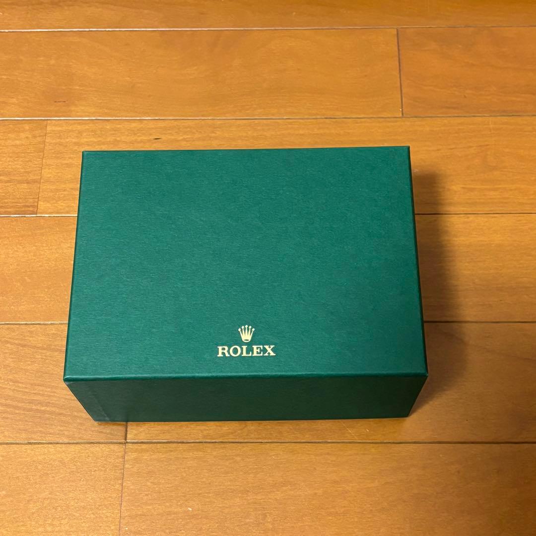 ロレックス　新型　Mサイズボックス
