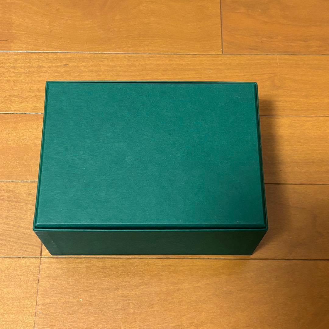 ロレックス　新型　Mサイズボックス