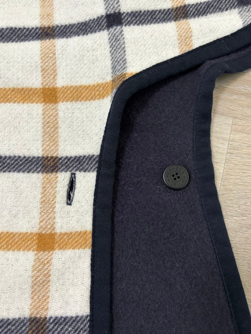 HERMES エルメス ポンチョ／ケープ チェック柄