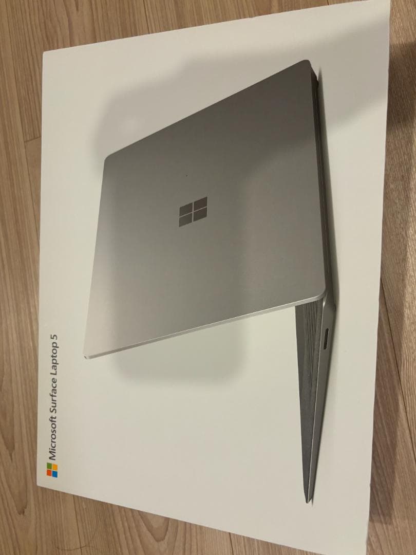 Surface laptap 5 Corei5 8GB/256GB/プラチナ