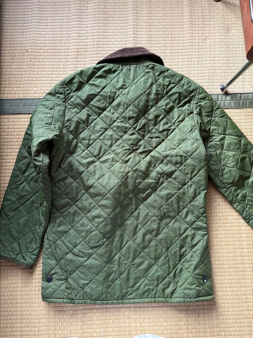 オリーブグリーン キルティングジャケット