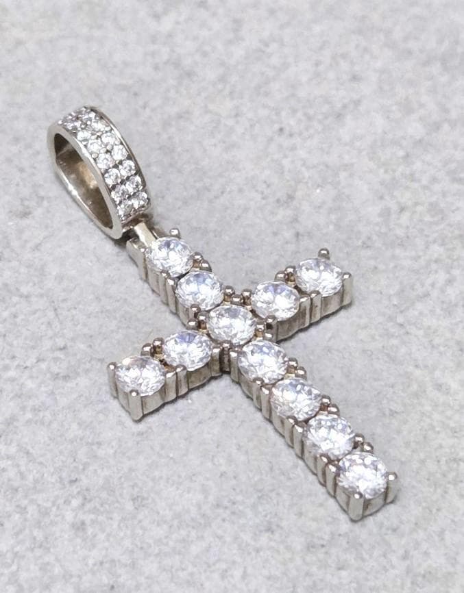 AVALANCHEアバランチ　テニスクロス　十字架　SV925トップ　43207