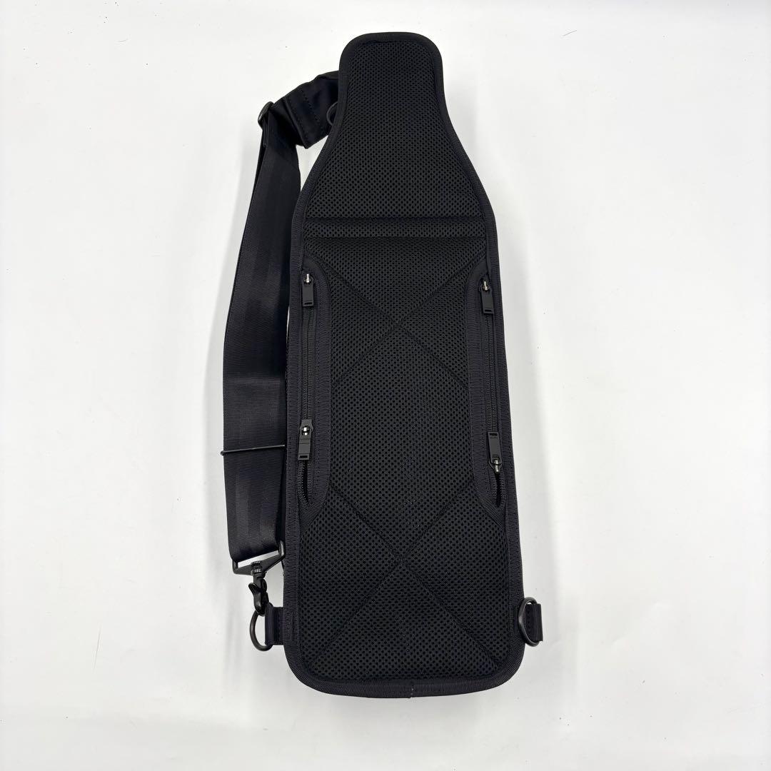 【極美品】 PORTER ポーター ヒート スリング ボディバッグ ブラック 黒