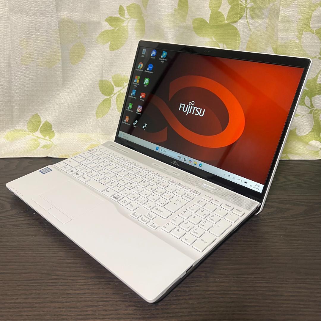 コスパ◎富士通 LIFEBOOK✨SSD240GB☆メモリ8GB☆Core i3