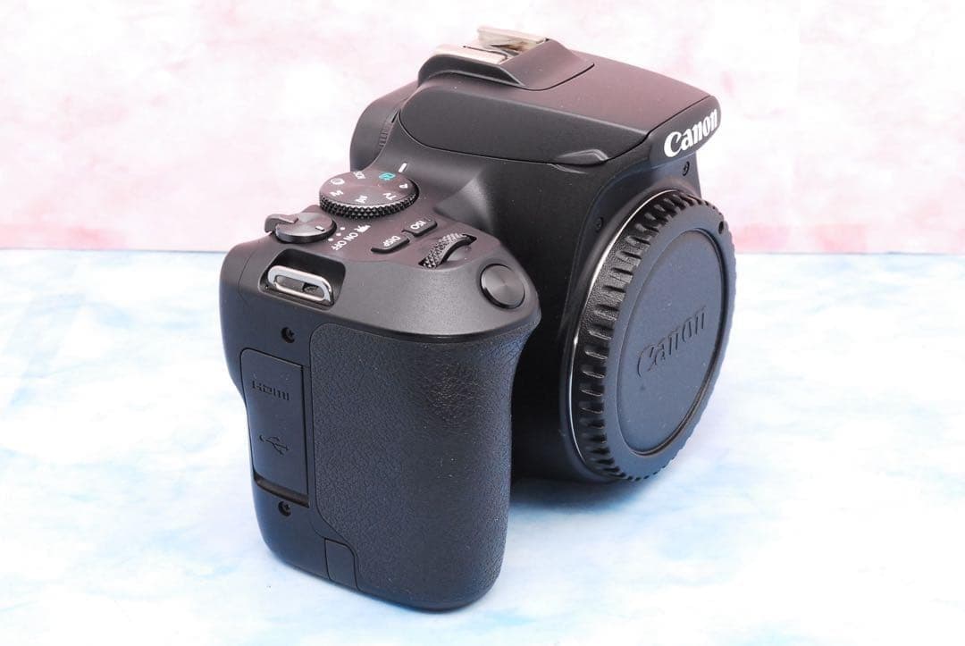 Canon Kiss X10☆STMのWレンズ☆一眼レフカメラ☆スマホ転送！