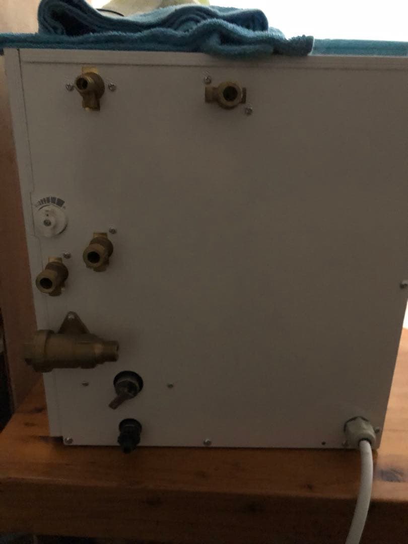 小型電気温水器￼ ￼ イトミック　20リットル