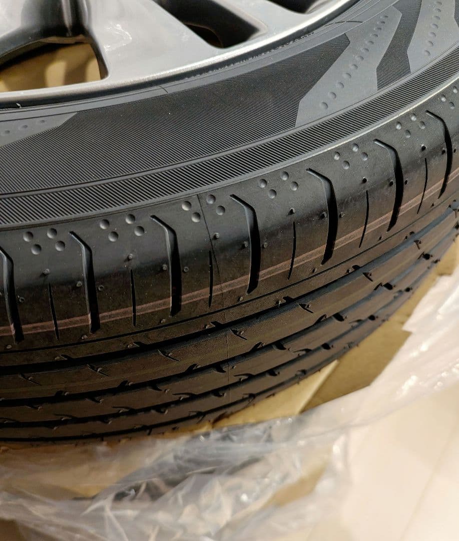 アルファード 40系 新品ホイール付タイヤトヨタ 18インチ 4本セット