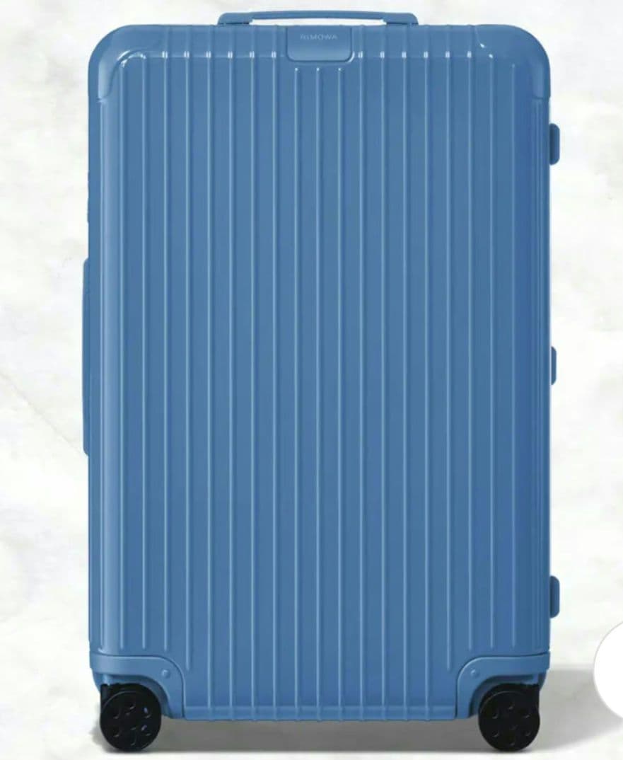 RIMOWA　スーツケース　エッセンシャル