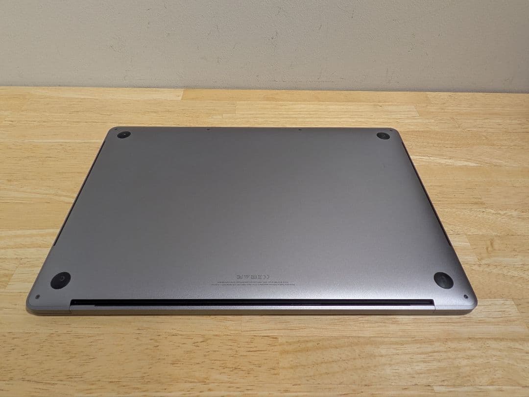 MacBook Pro 2018 15インチ 256GB 32GB