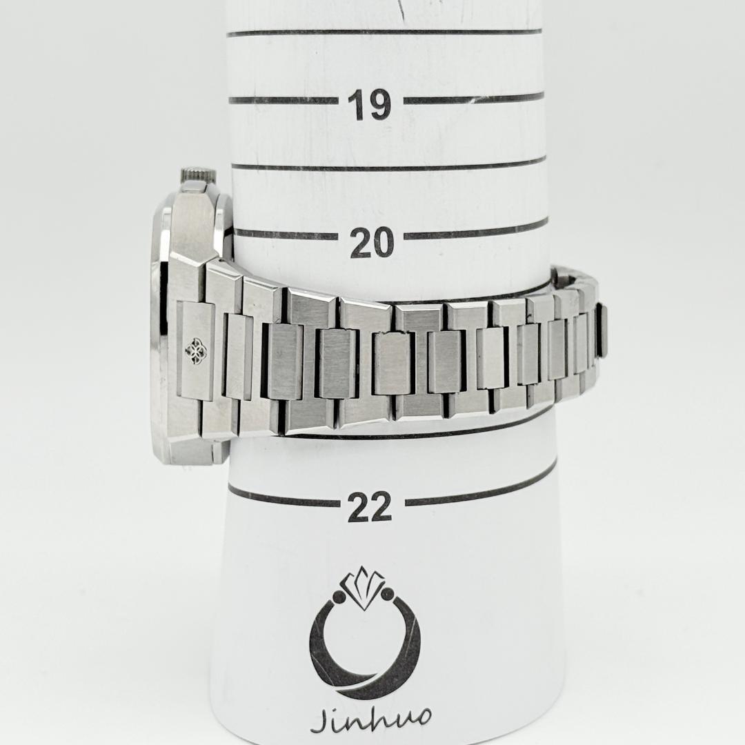 O8828 ゴールデンコンセプト ウォッチケース EV-44 シルバー