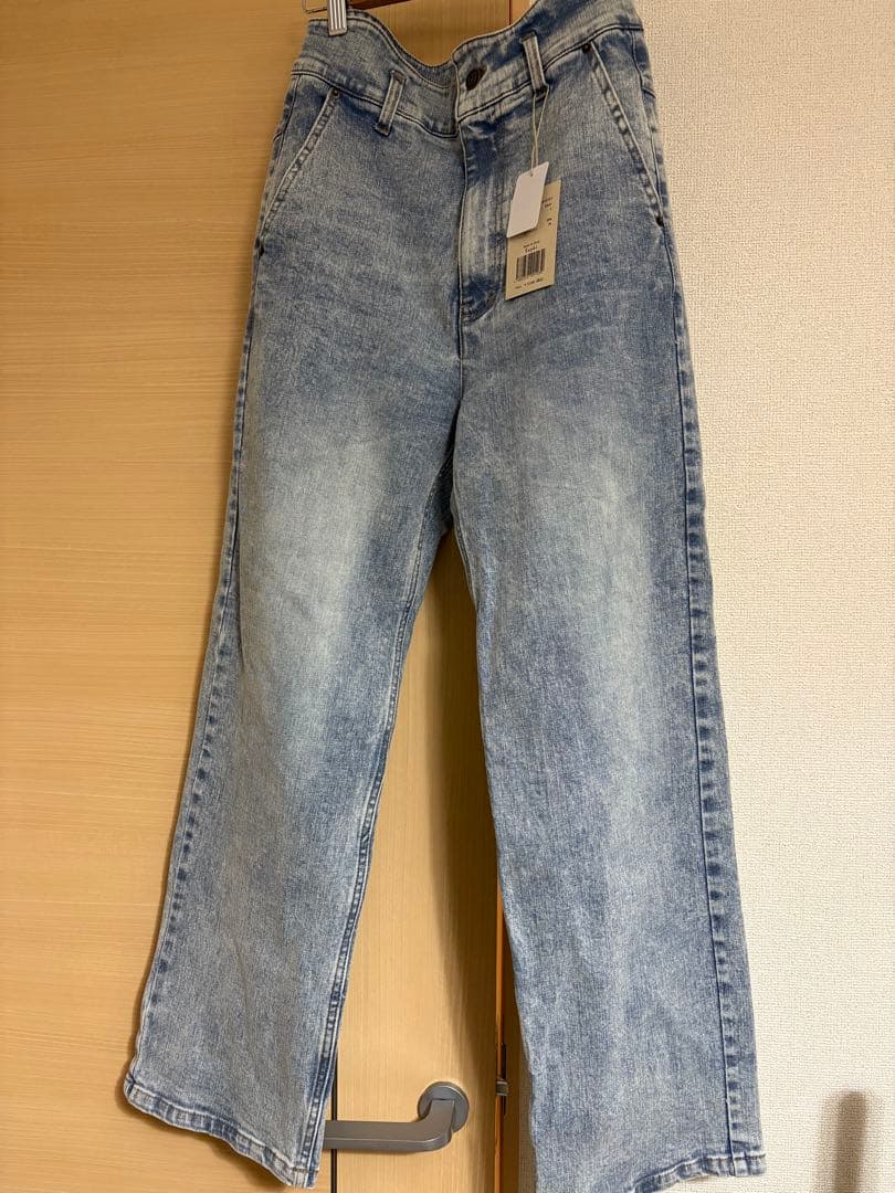 【Eaphi】WAVE DESIGN HIGH WAIST DENIM