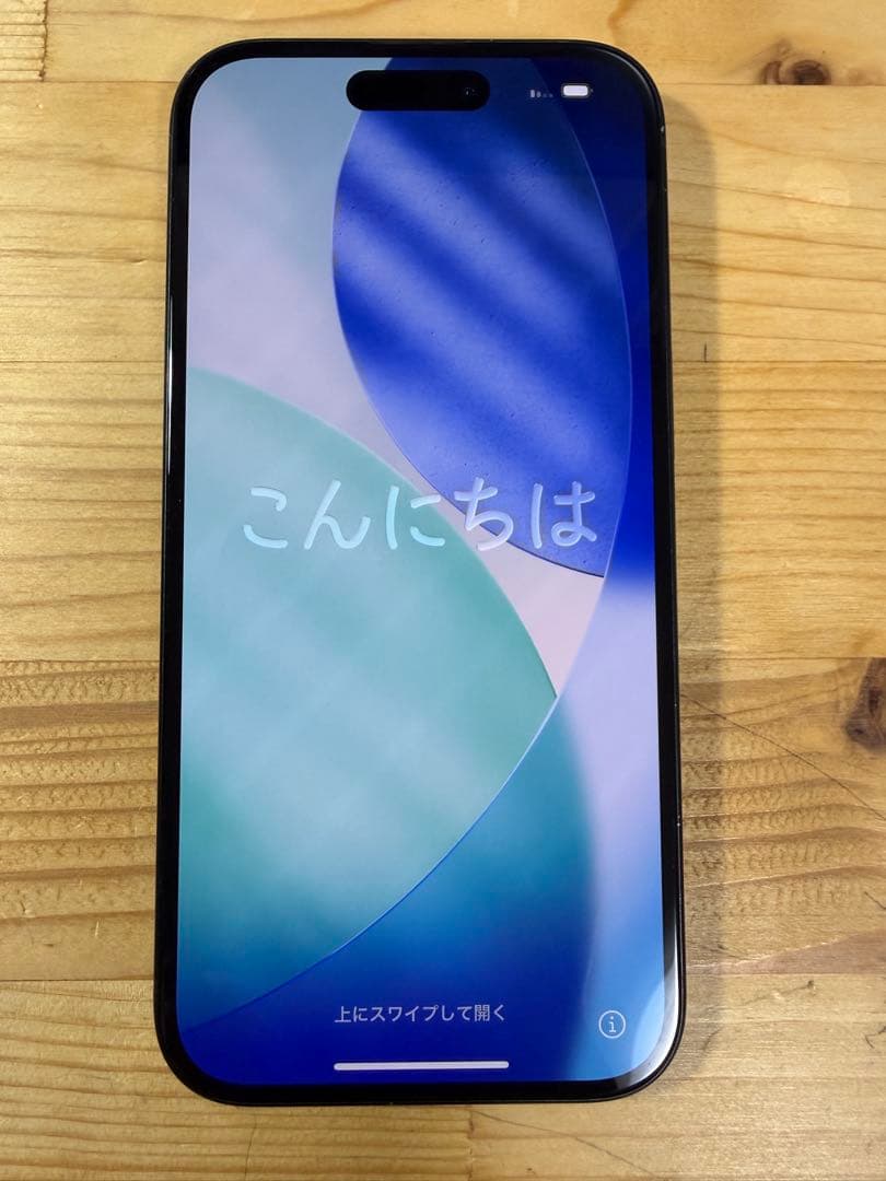 iPhone15 128GB 背面割れ