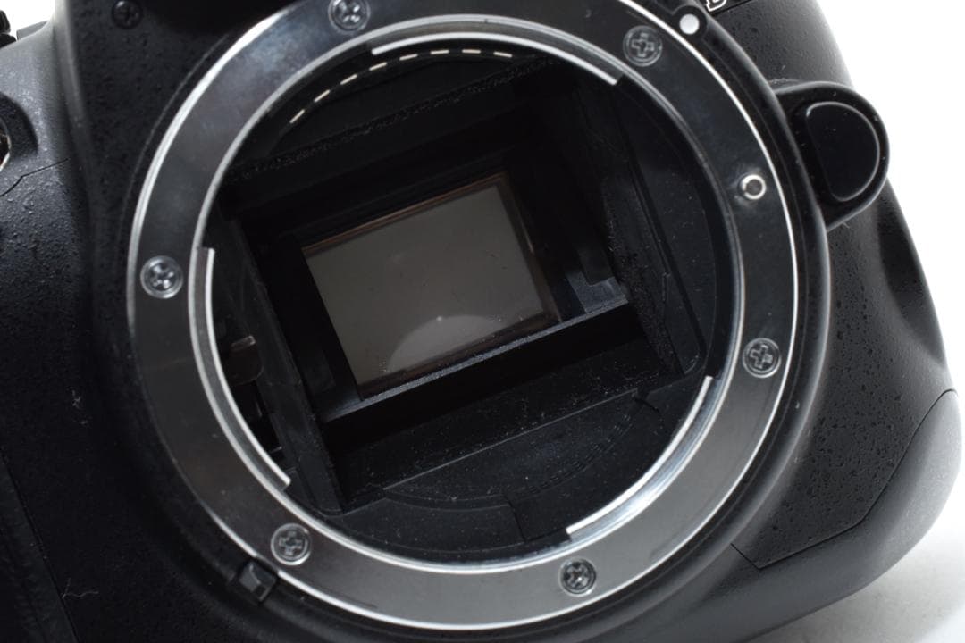 #598★良品★Nikon D5000 ボディ