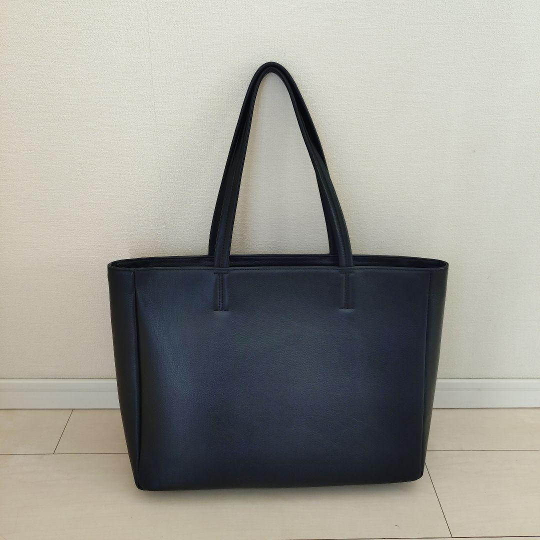 SHIPS 黒ト−トバック