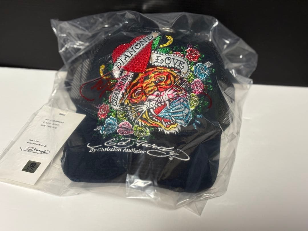 ちゃんみなAOD3新品未使用未開封エドハーディー刺繍キャップ