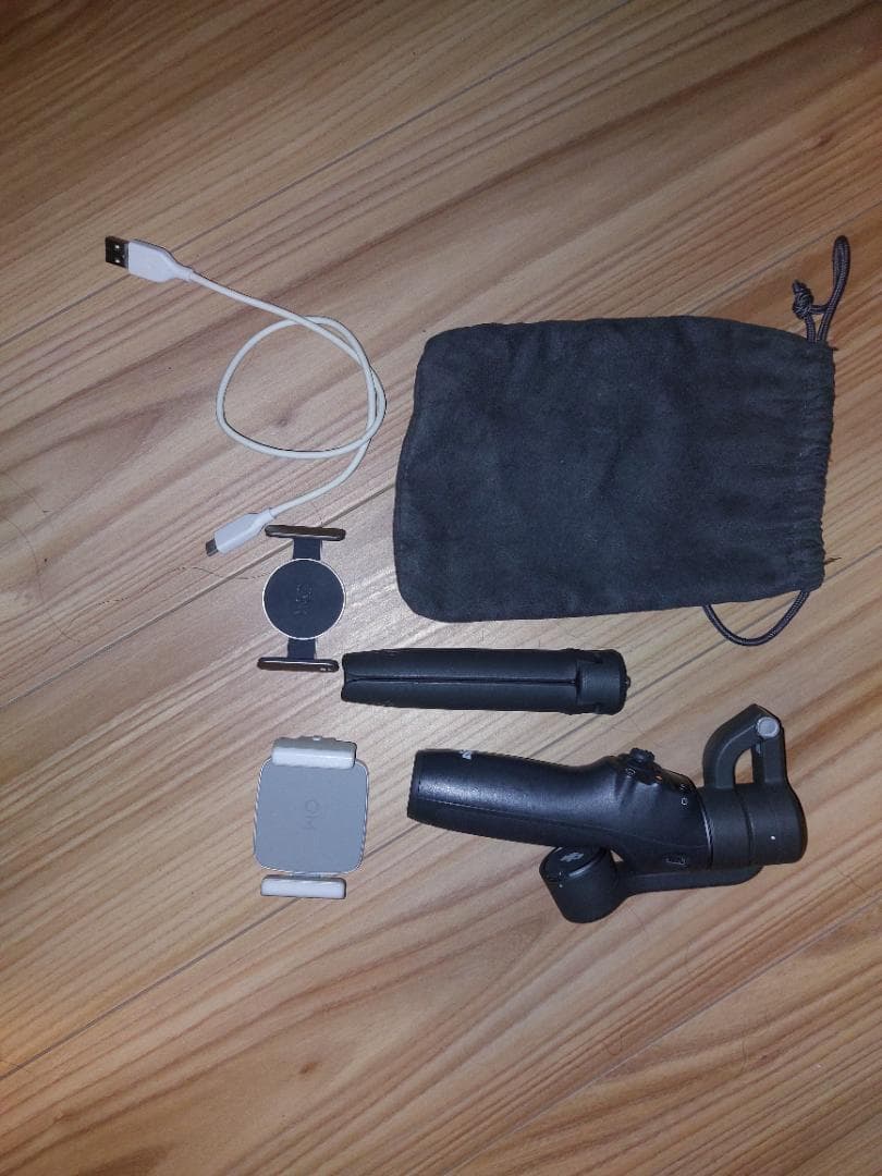 DJI OSMO モバイル 6 + DJI LEDライト付きスマホホルダー