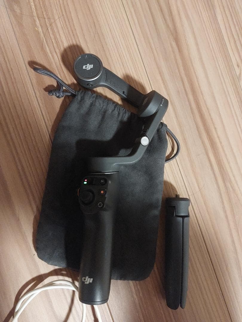 DJI OSMO モバイル 6 + DJI LEDライト付きスマホホルダー